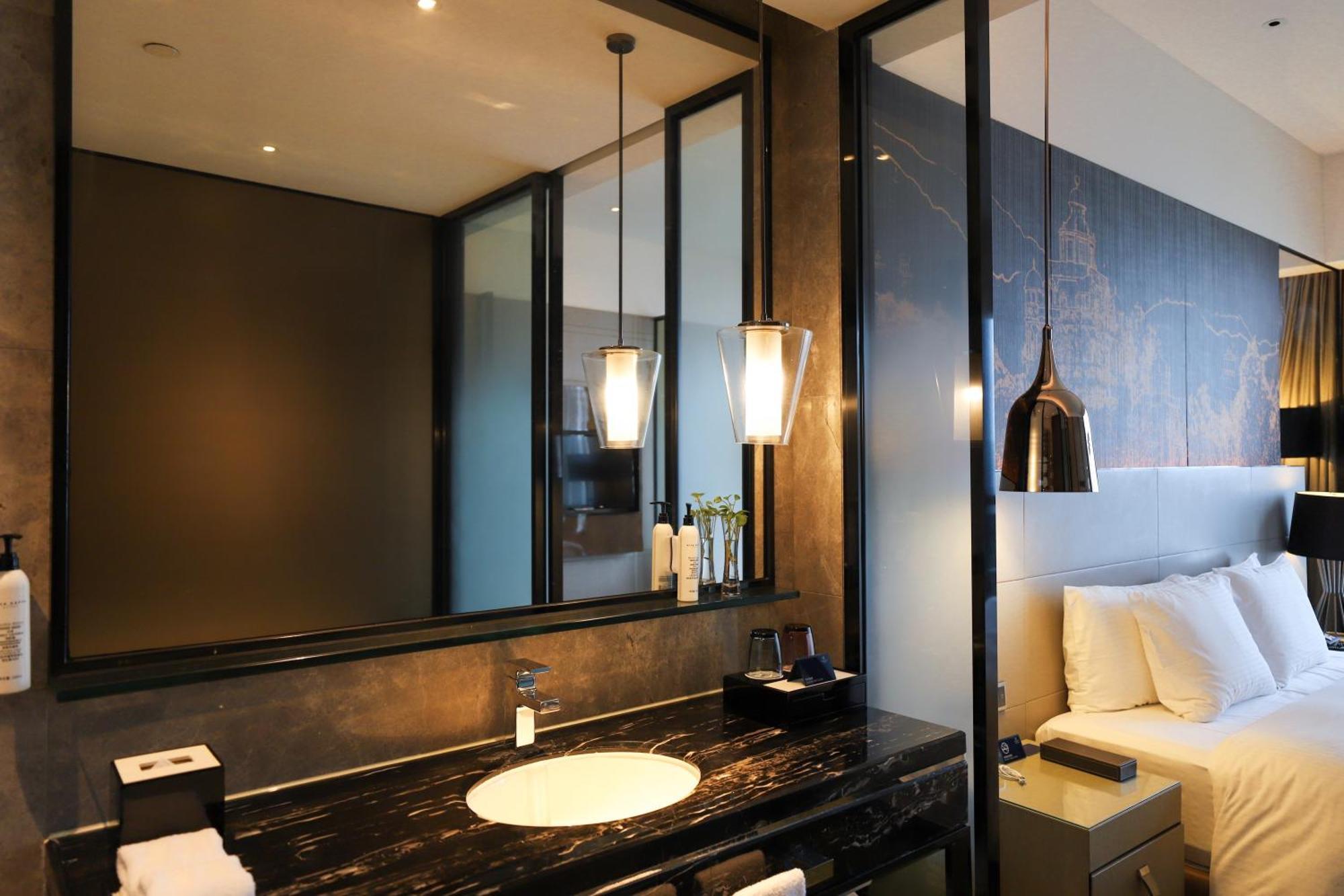 Wanda Realm Jiangmen Hotel Екстериор снимка