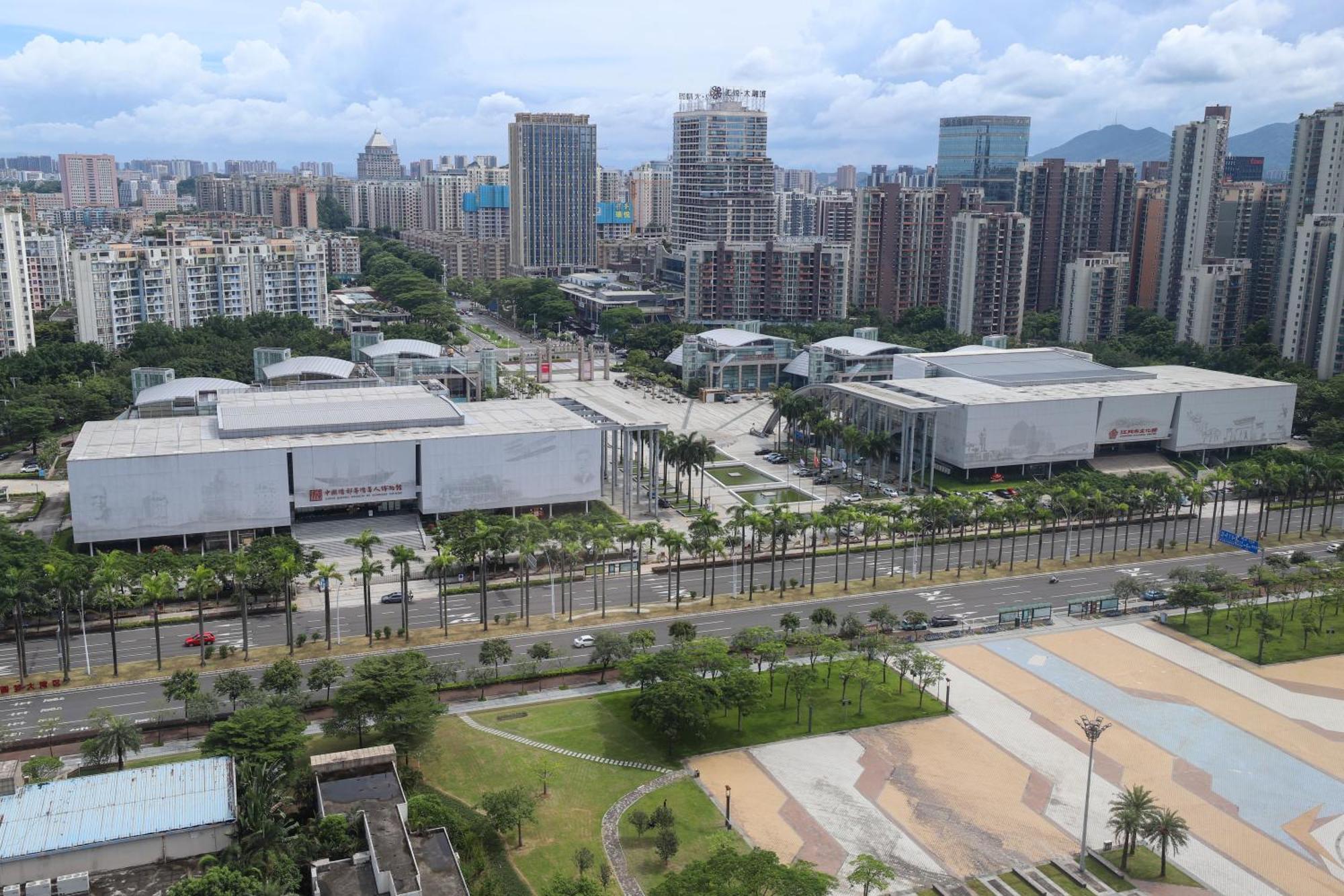 Wanda Realm Jiangmen Hotel Екстериор снимка
