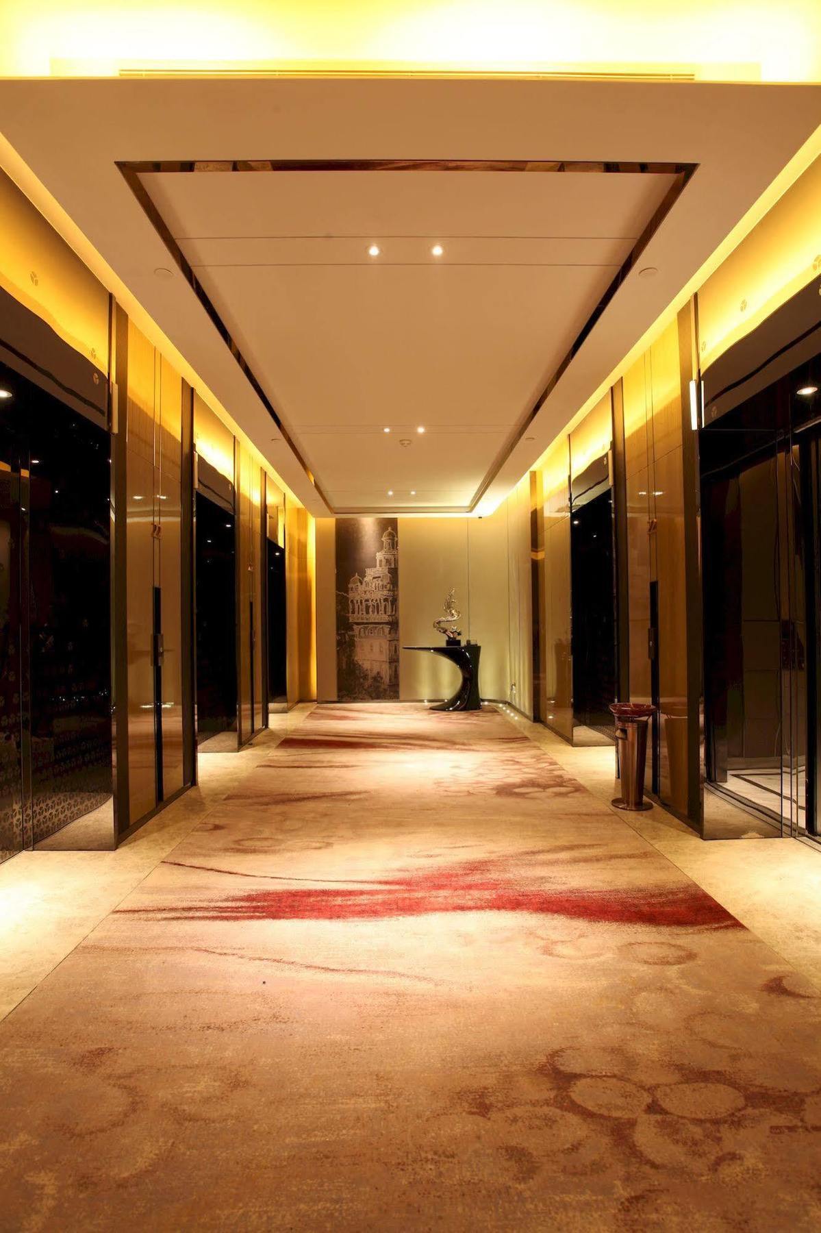 Wanda Realm Jiangmen Hotel Екстериор снимка